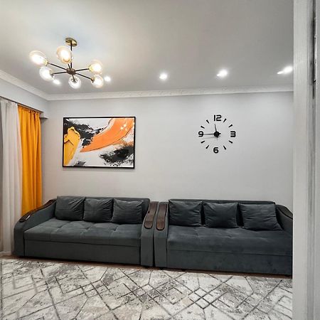 2-Х Комнатная В Золотом Квадрате Apartment Almaty Exterior photo
