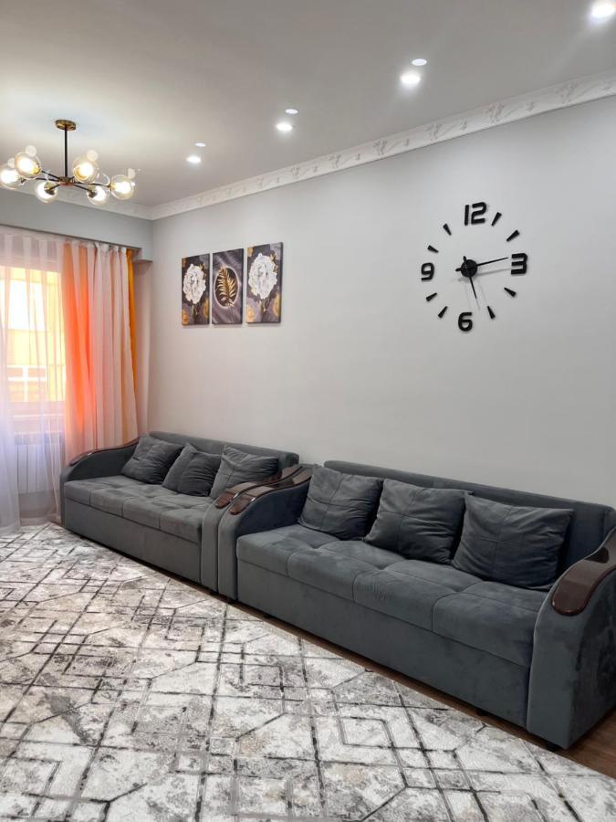 2-Х Комнатная В Золотом Квадрате Apartment Almaty Exterior photo